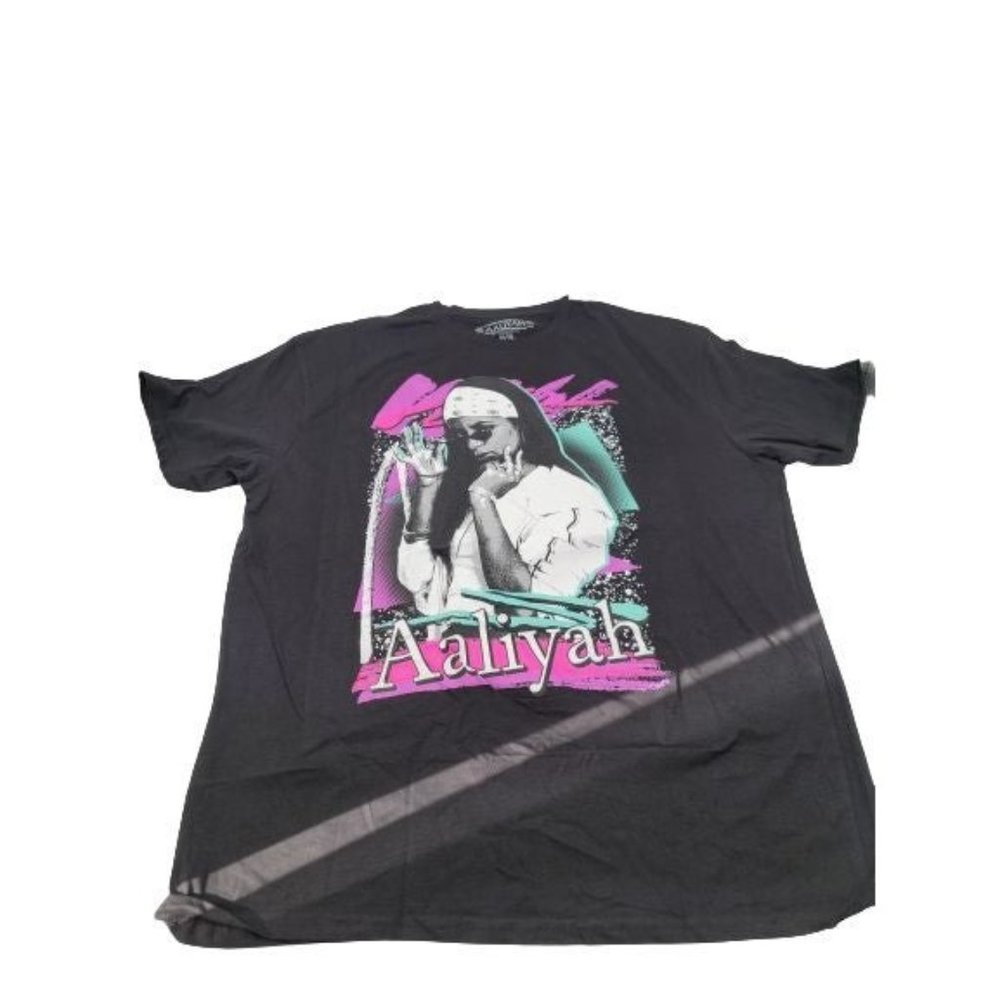 Aaliyah Retro 90s Men's Graphic Shirt XL